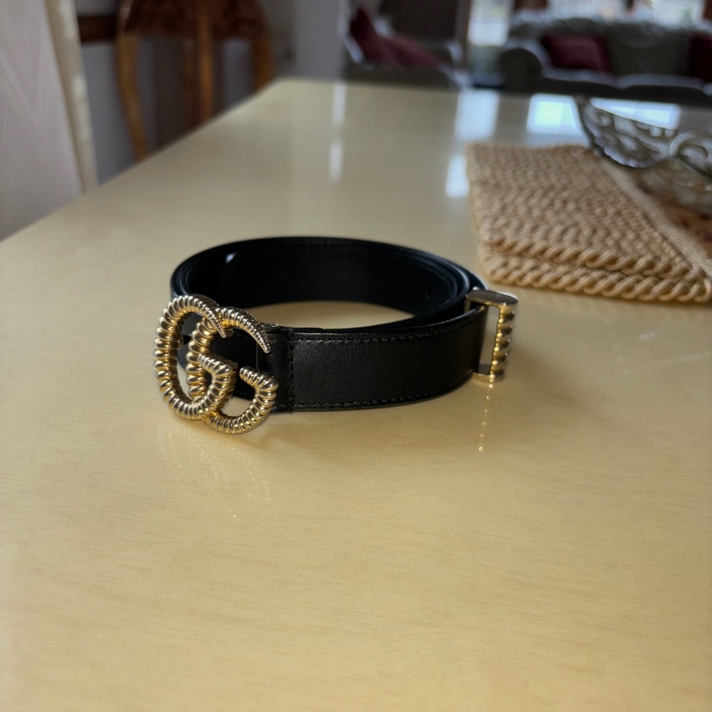 Gucci Torchon Belt size 90 but extra holes made